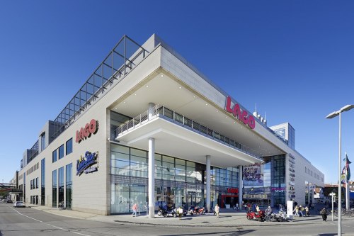 Das Shopping-Center LAGO